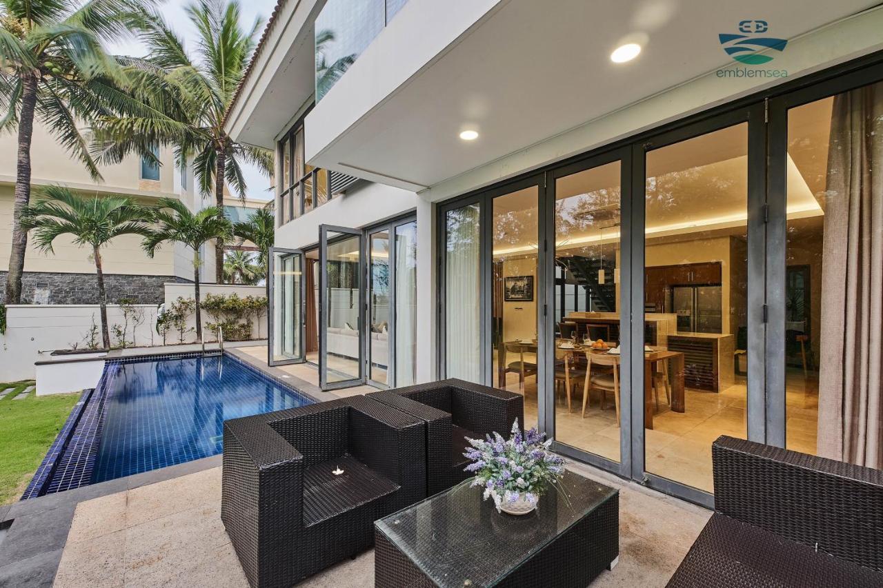 Emblem Sea 4 Bedroom Villas Da Nang Bagian luar foto