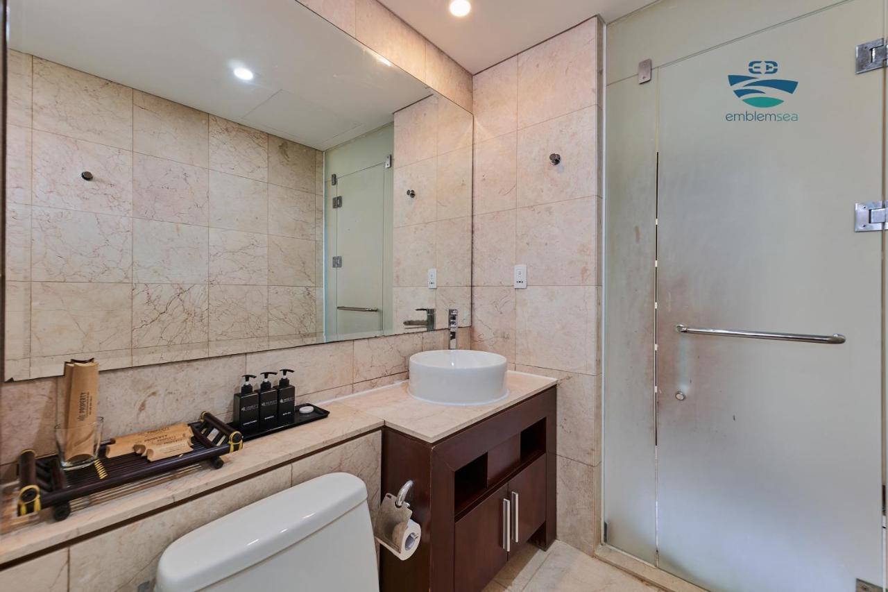 Emblem Sea 4 Bedroom Villas Da Nang Bagian luar foto
