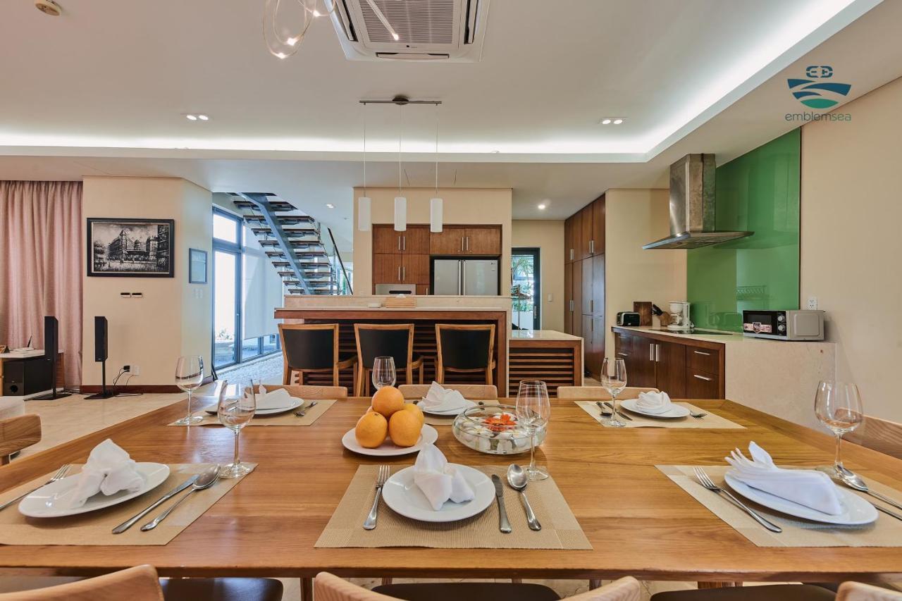 Emblem Sea 4 Bedroom Villas Da Nang Bagian luar foto