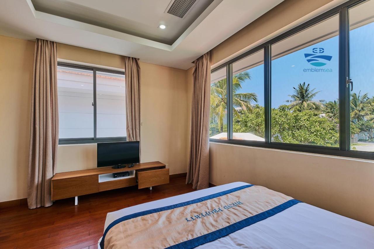 Emblem Sea 4 Bedroom Villas Da Nang Bagian luar foto