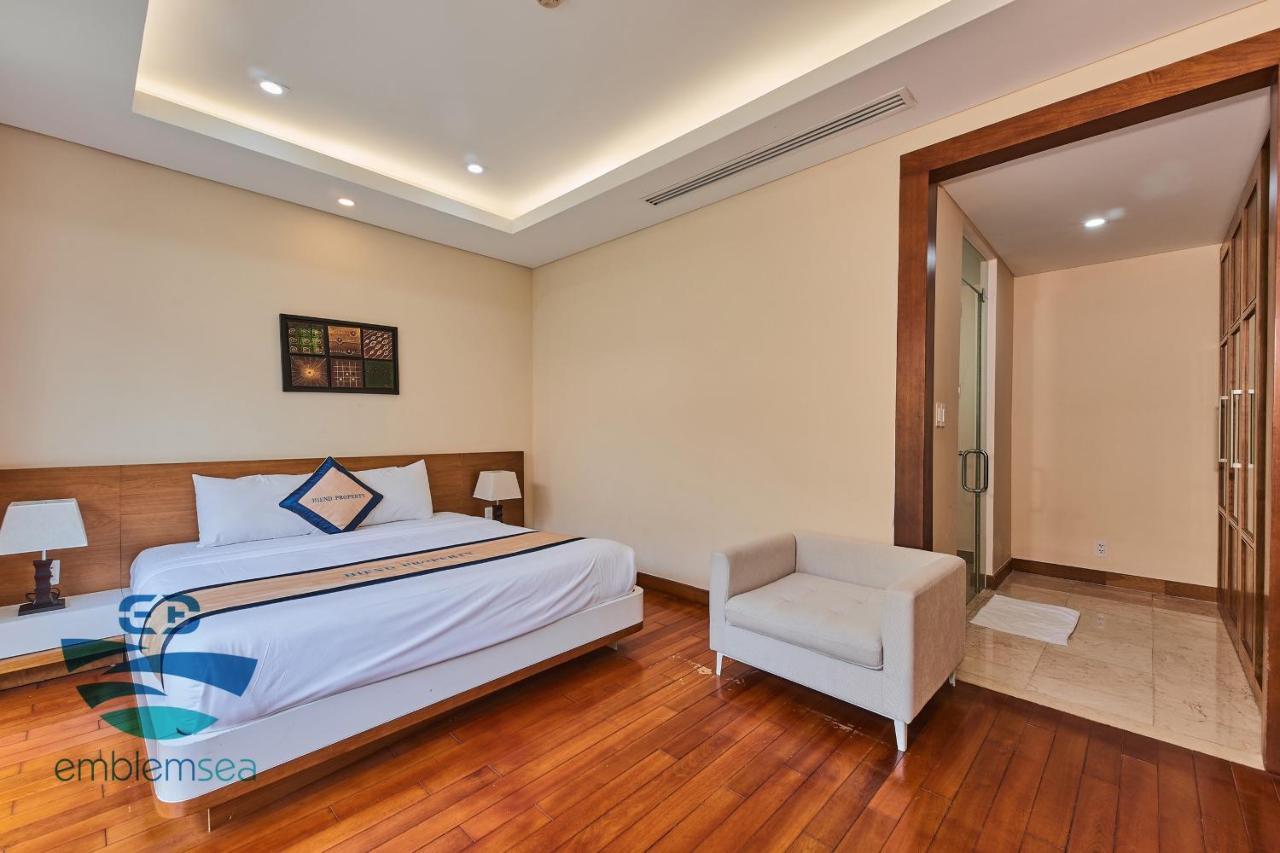 Emblem Sea 4 Bedroom Villas Da Nang Bagian luar foto