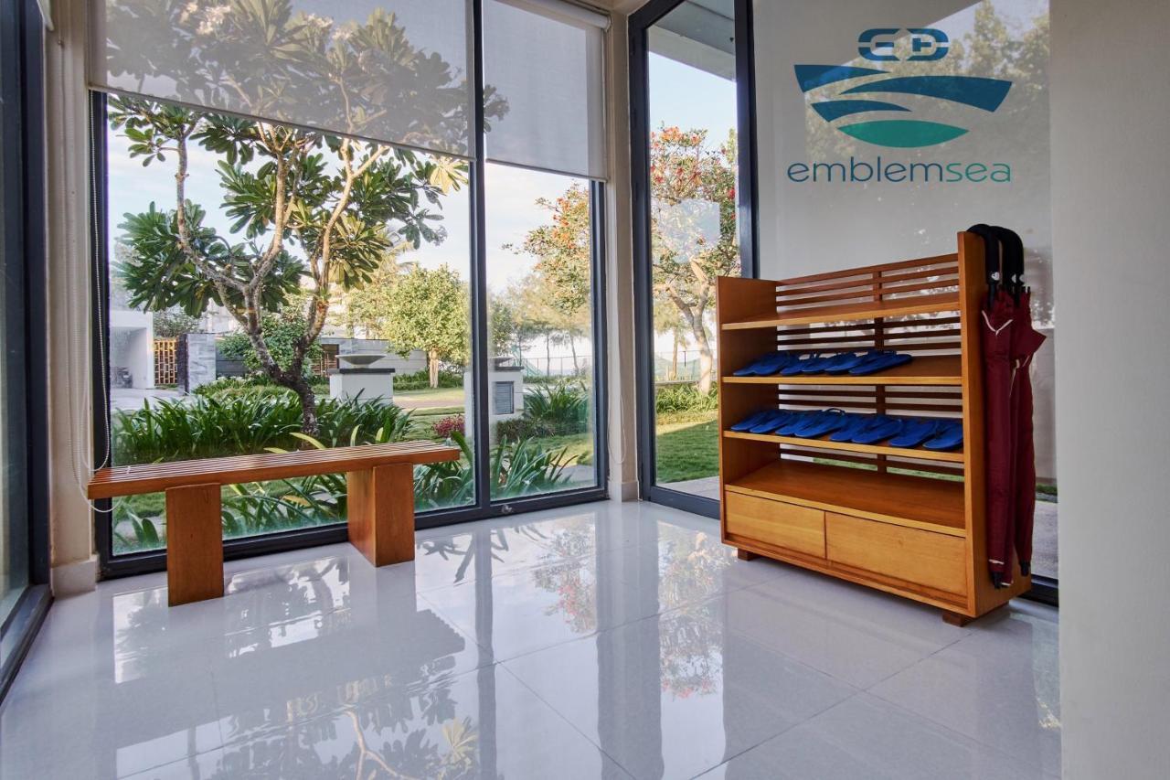 Emblem Sea 4 Bedroom Villas Da Nang Bagian luar foto